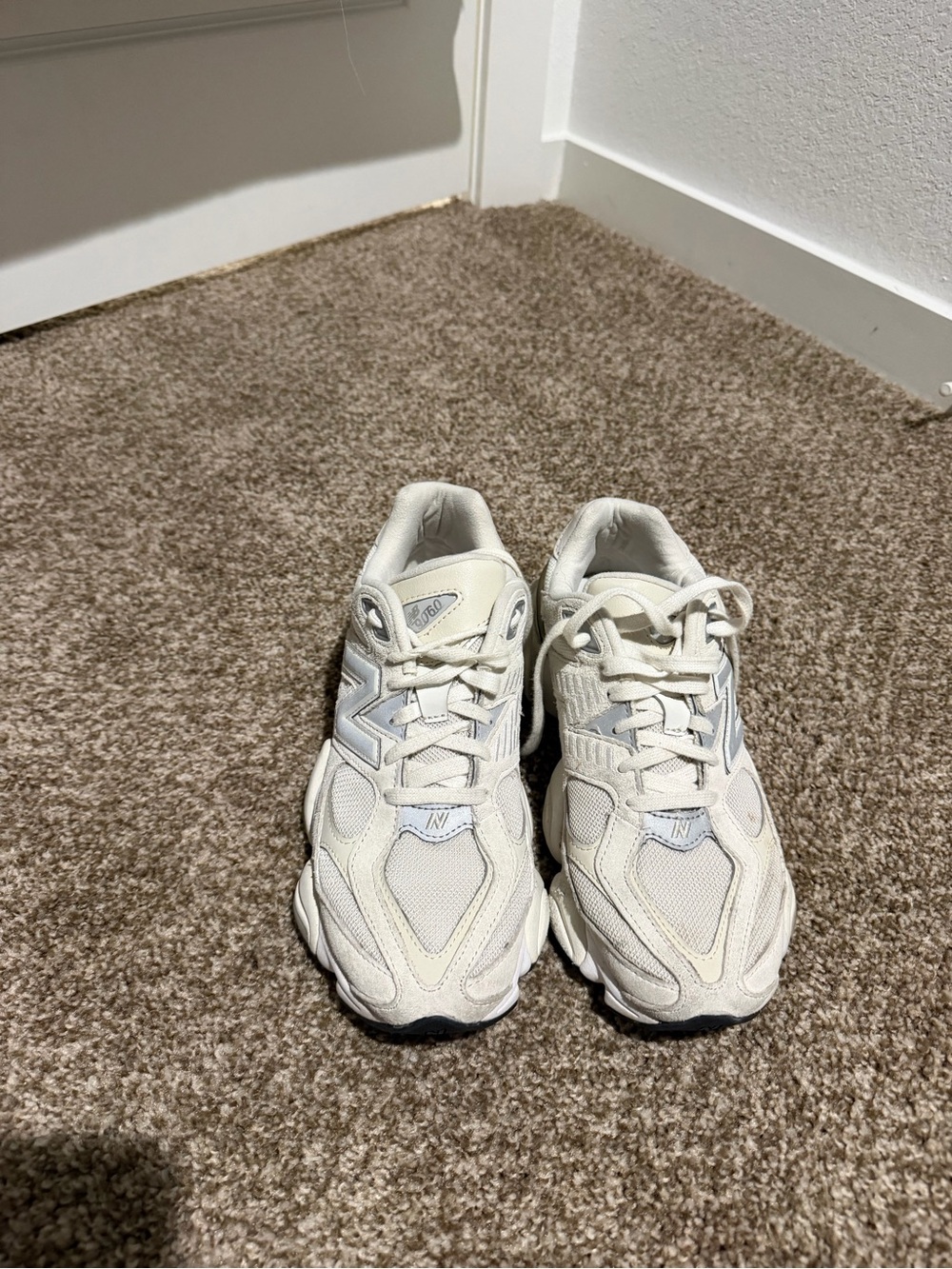 New Balance Women's 9060